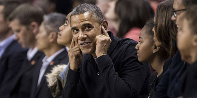 President Obama Booed at College Basketball Game? (Photoshop)
